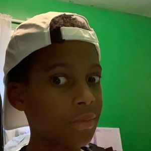 Meet your Posher, Logan